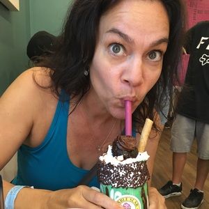 Meet your Posher, Kimberly